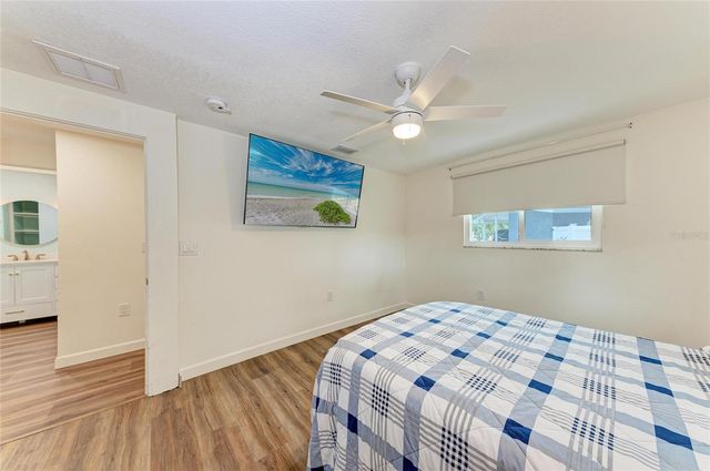 2317 S TUTTLE AVENUE, Sarasota, FL 34239