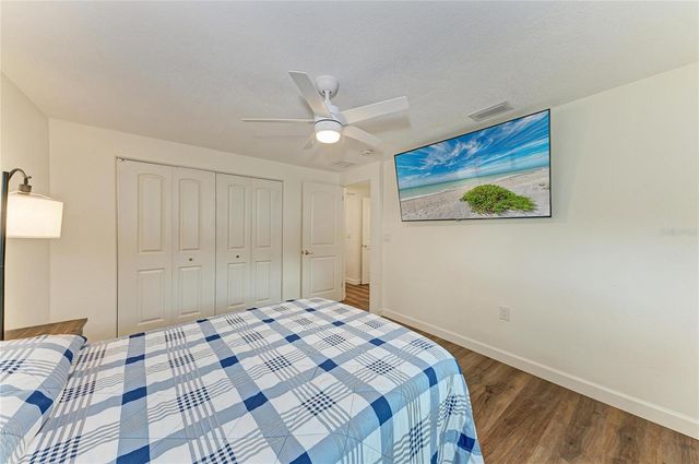 2317 S TUTTLE AVENUE, Sarasota, FL 34239