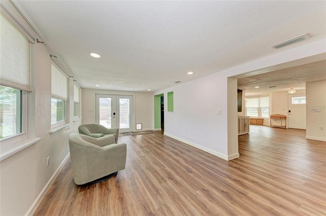 2317 S TUTTLE AVENUE, Sarasota, FL 34239