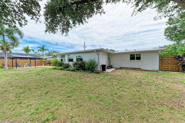 2317 S TUTTLE AVENUE, Sarasota, FL 34239