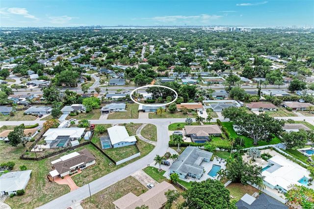 2317 S TUTTLE AVENUE, Sarasota, FL 34239