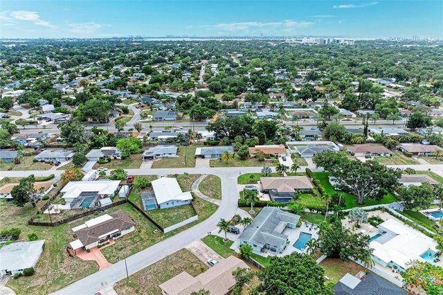 2317 S TUTTLE AVENUE, Sarasota, FL 34239