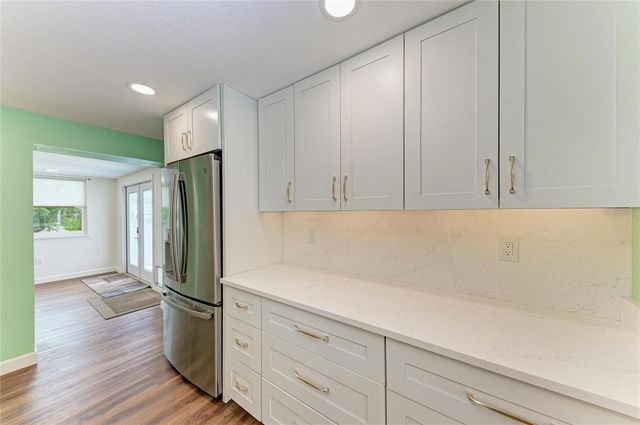 2317 S TUTTLE AVENUE, Sarasota, FL 34239