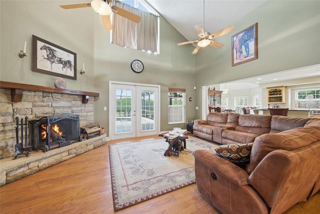 32640 BLUEBERRY HILL WAY, Dade City, FL 33523