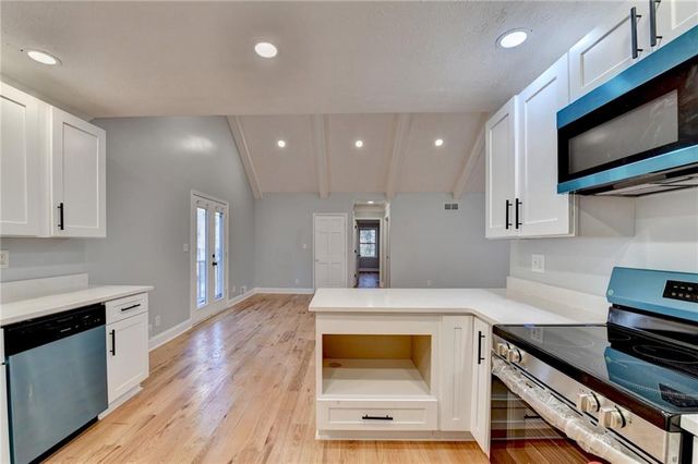 1695 Bull SW Run, Lilburn, GA 30047