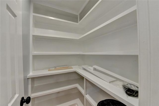 1695 Bull SW Run, Lilburn, GA 30047