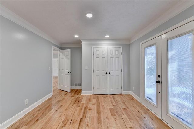 1695 Bull SW Run, Lilburn, GA 30047