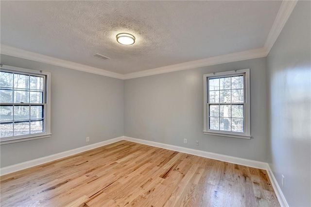 1695 Bull SW Run, Lilburn, GA 30047