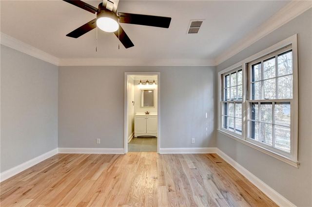 1695 Bull SW Run, Lilburn, GA 30047