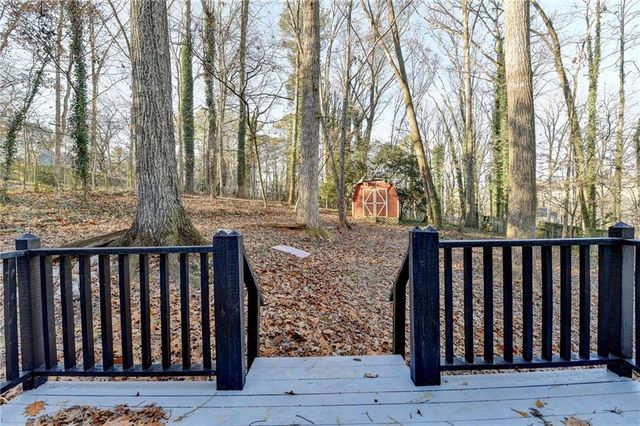 1695 Bull SW Run, Lilburn, GA 30047