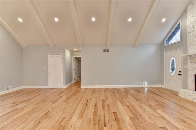 1695 Bull SW Run, Lilburn, GA 30047