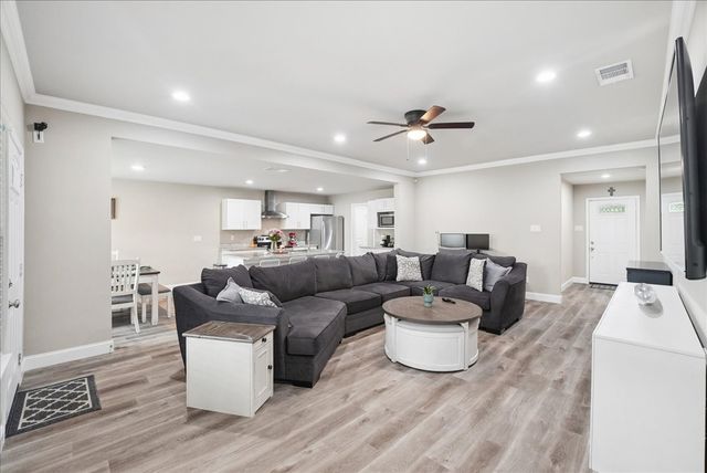 429 Cresthill Drive, Mesquite, TX 75149