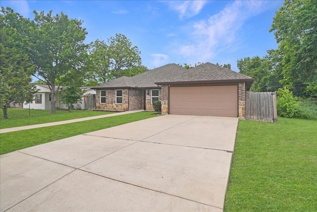 429 Cresthill Drive, Mesquite, TX 75149