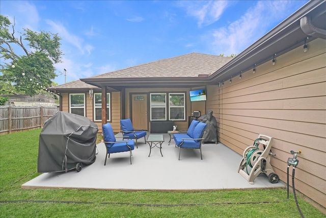 429 Cresthill Drive, Mesquite, TX 75149