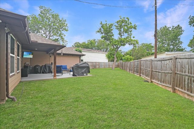 429 Cresthill Drive, Mesquite, TX 75149