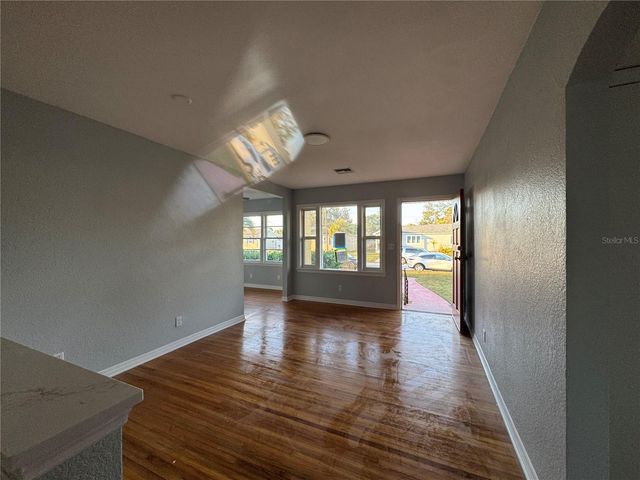 156 39TH AVENUE NE, St Petersburg, FL 33703