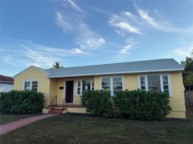 156 39TH AVENUE NE, St Petersburg, FL 33703