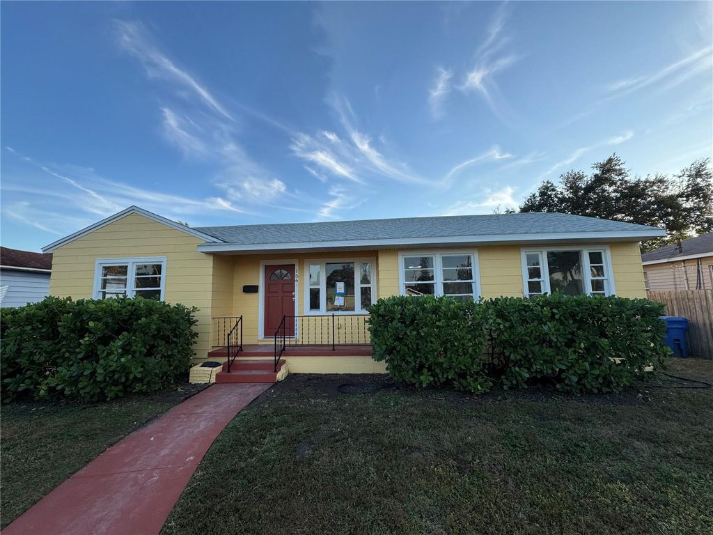 156 39TH AVENUE NE, St Petersburg, FL 33703