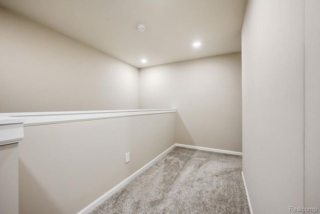 1674 Addison Circle, Commerce Charter Township, MI 48390
