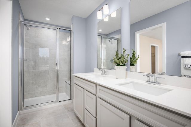 657 STONELEIGH LANE, Debary, FL 32713