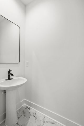 656 Chambers St Unit 160, Gallatin, TN 37066