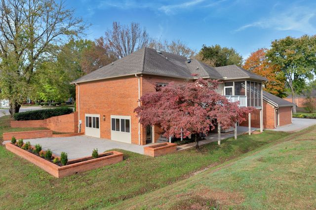 1419 Ascot Close, Murfreesboro, TN 37130