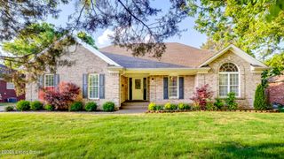6701 Fernbush Dr, Louisville, KY 40228