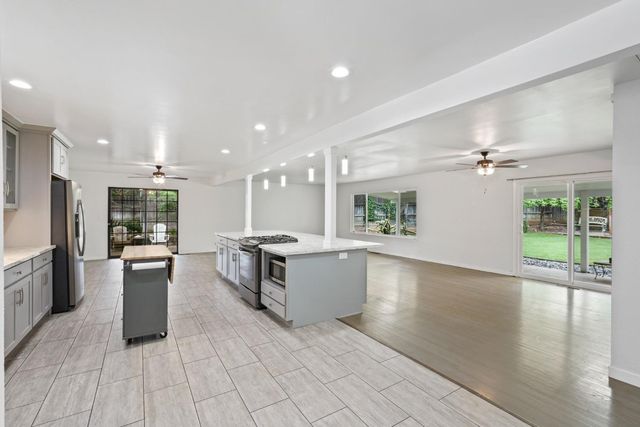 4312 Virgusell Cir, Carmichael, CA 95608