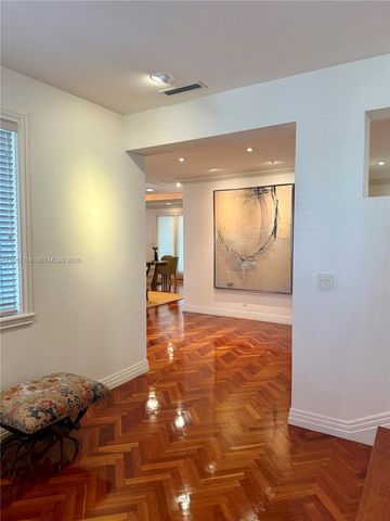 3508 Bayshore Villas Dr, Miami, FL 33133