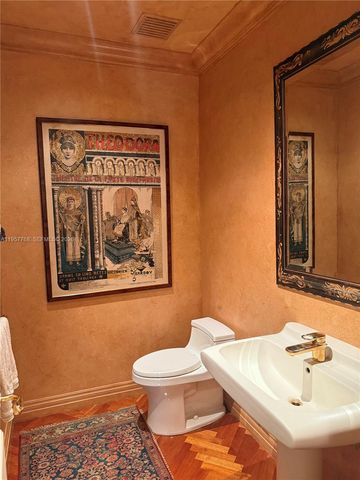 3508 Bayshore Villas Dr, Miami, FL 33133