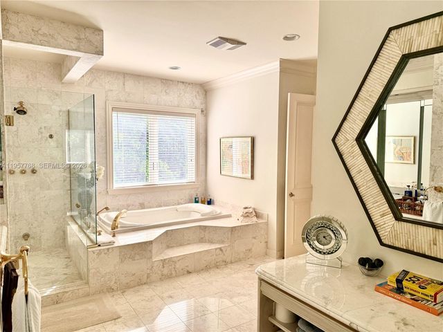 3508 Bayshore Villas Dr, Miami, FL 33133