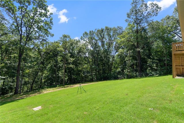 17 Hollow Way, Bella Vista, AR 72715