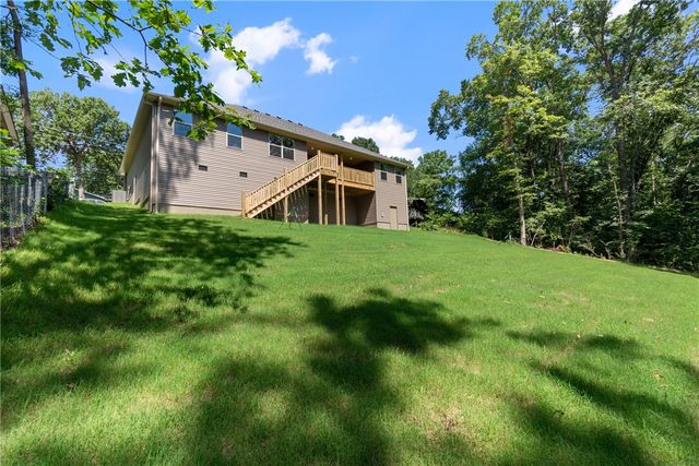 17 Hollow Way, Bella Vista, AR 72715