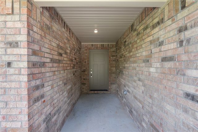 17 Hollow Way, Bella Vista, AR 72715