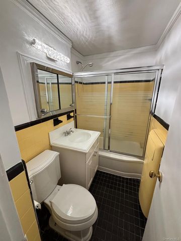 9810 64th Avenue 3A, Rego Park, NY 11374