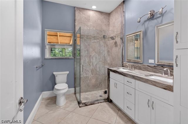 2863 EVERGLADES BLVD N, Naples, FL 34120