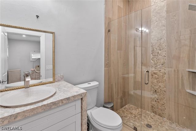 2863 EVERGLADES BLVD N, Naples, FL 34120