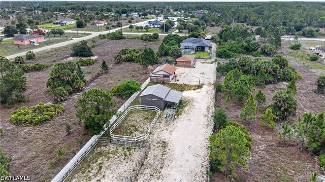 2863 EVERGLADES BLVD N, Naples, FL 34120
