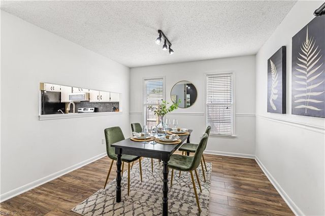 1105 Spindle XING, Virginia Beach, VA 23455