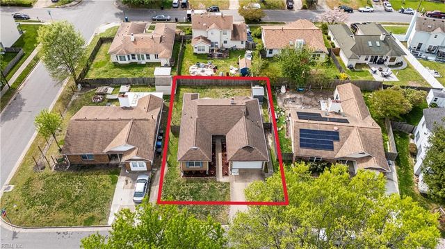 1105 Spindle XING, Virginia Beach, VA 23455