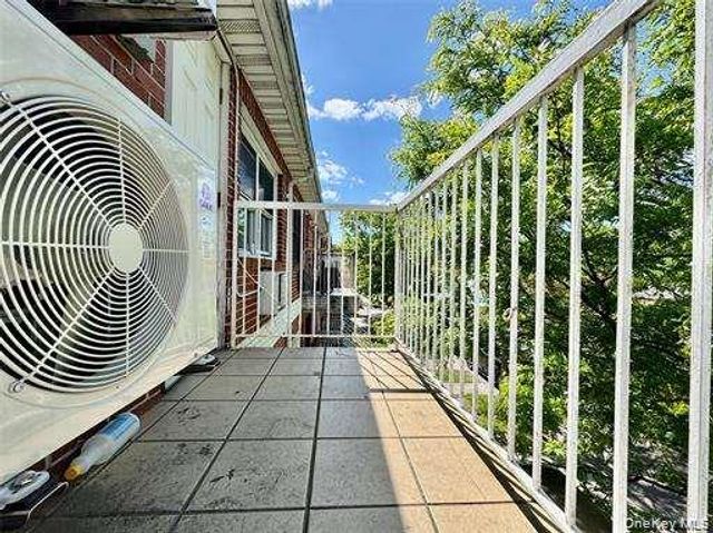 15818 85th Avenue, Jamaica, NY 11432