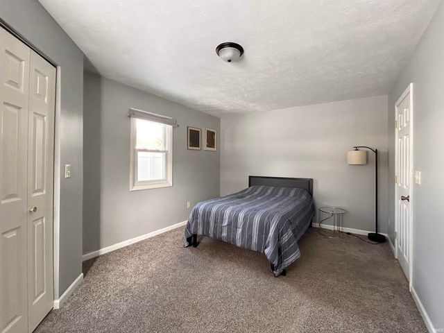 51651 Hollyhock Road, South Bend, IN 46637