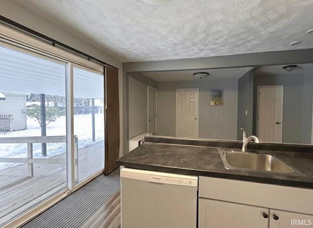 51651 Hollyhock Road, South Bend, IN 46637