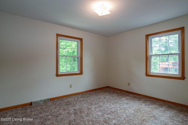 4217 Deckard School Rd, Radcliff, KY 40160