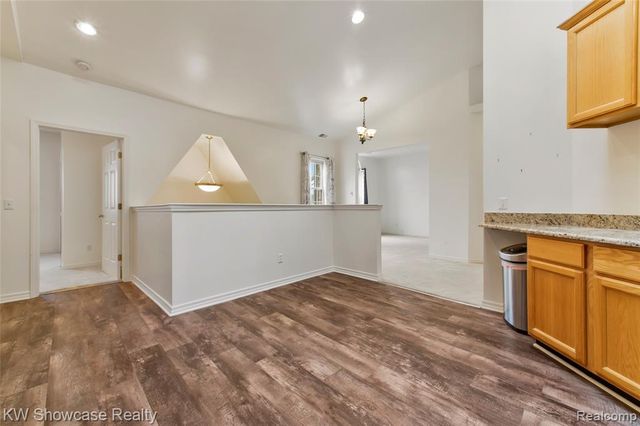 7151 Copper Creek Circle, Canton, MI 48187