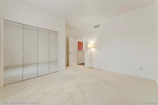 7151 Copper Creek Circle, Canton, MI 48187