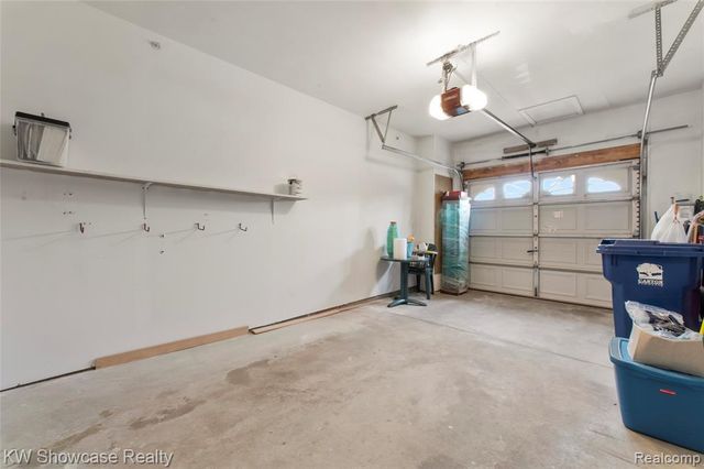 7151 Copper Creek Circle, Canton, MI 48187