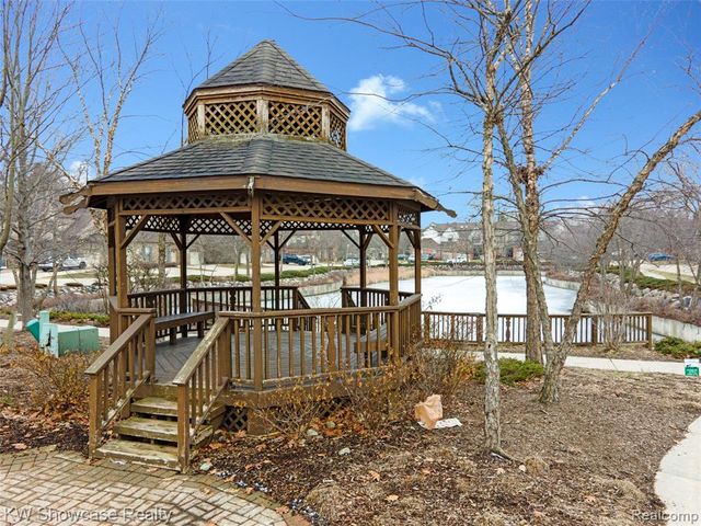 7151 Copper Creek Circle, Canton, MI 48187