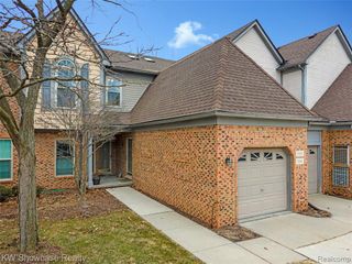 7151 Copper Creek Circle, Canton, MI 48187