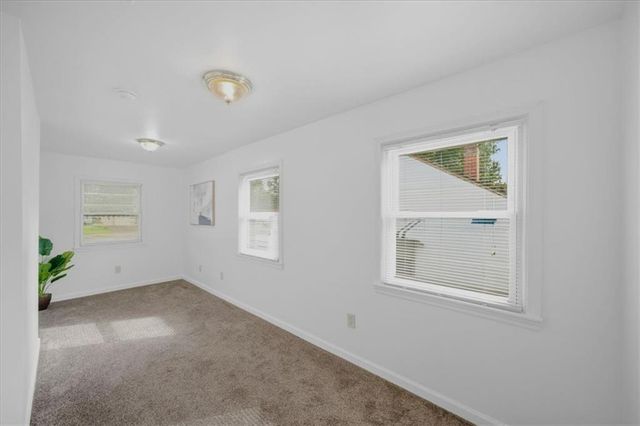 27 E 85th Street, Kansas City, MO 64114
